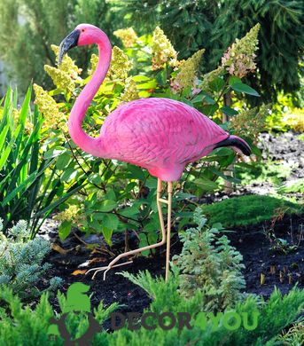 купить Садовая фигура Фламинго большой на металлических лапах 4