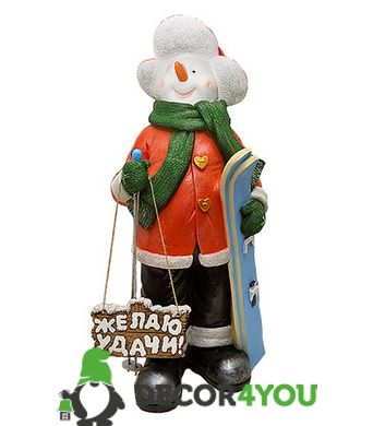 купить Новогодняя садовая фигура Снеговик-Лыжник с табличкой "Желаю Удачи!" в красной кофте NSF-7.066 1