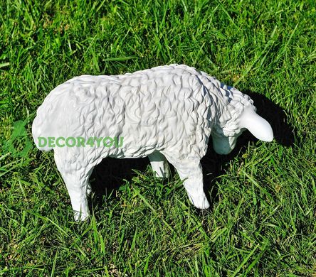 купить Садовая фигура Овца пасущаяся малая 4