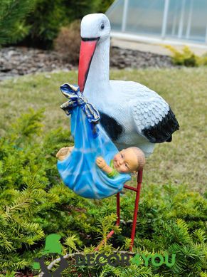 купить Фигура садовая Семья садовых аистов с младенцем мальчиком №52 в гнезде 15