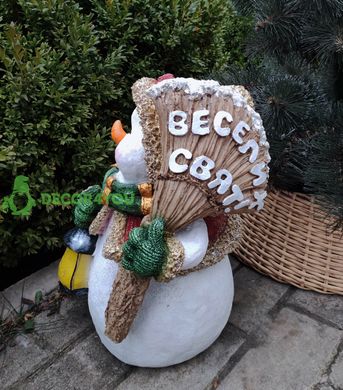 купить Новогодняя садовая фигура Снеговик с веником "Веселих Свят!" 3