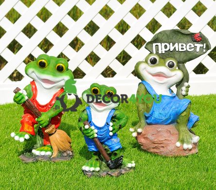 купити Садова фігура Жабка "Привет", жаба з мітлою і жаба з граблями 1