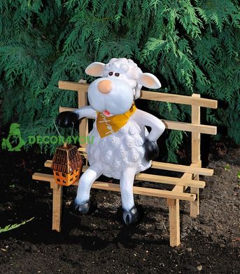 купити Садова фігура Вівця на лавці з ліхтарем 1