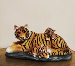 купити Декоративна статуетка Тигрова сім'я  1