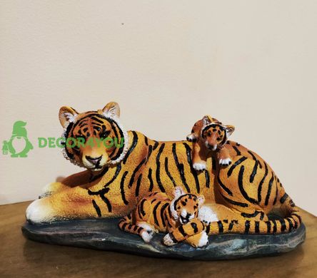 Декоративна статуетка Тигрова сім'я