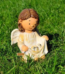 купити Садова фігура Ангелок з пташенятами (748) 1