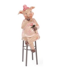 купить Статуетка декоративная Свинка на стуле 1